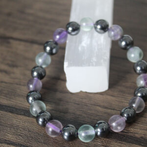 Fashion Jewelry Bracelet on Selenite